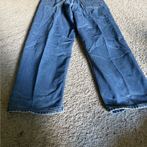 Levi's Relaxed Fit Denim Jeans - Classic Blue - Picture 2 of 5